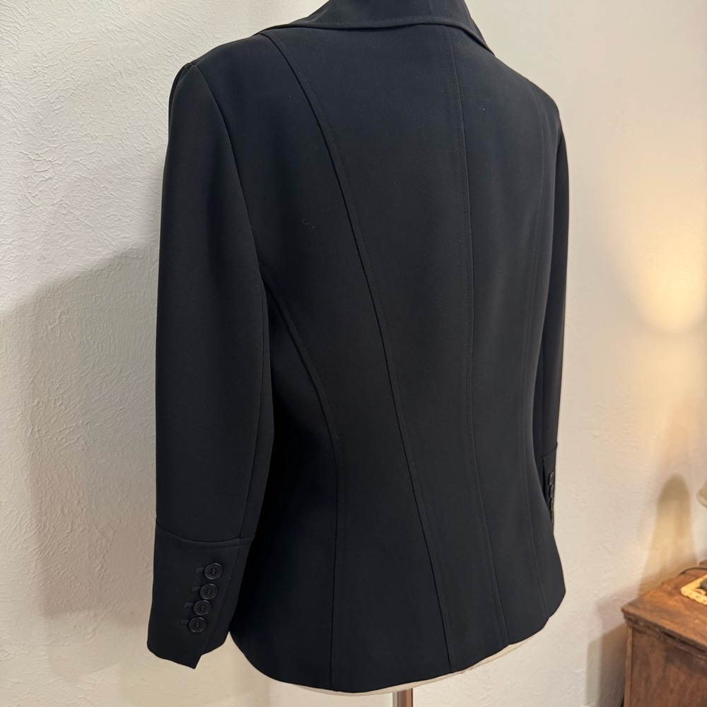 Ann Taylor LOFT Black Rounded-Collar Three-Button Blazer Size 12 - Picture 4 of 6